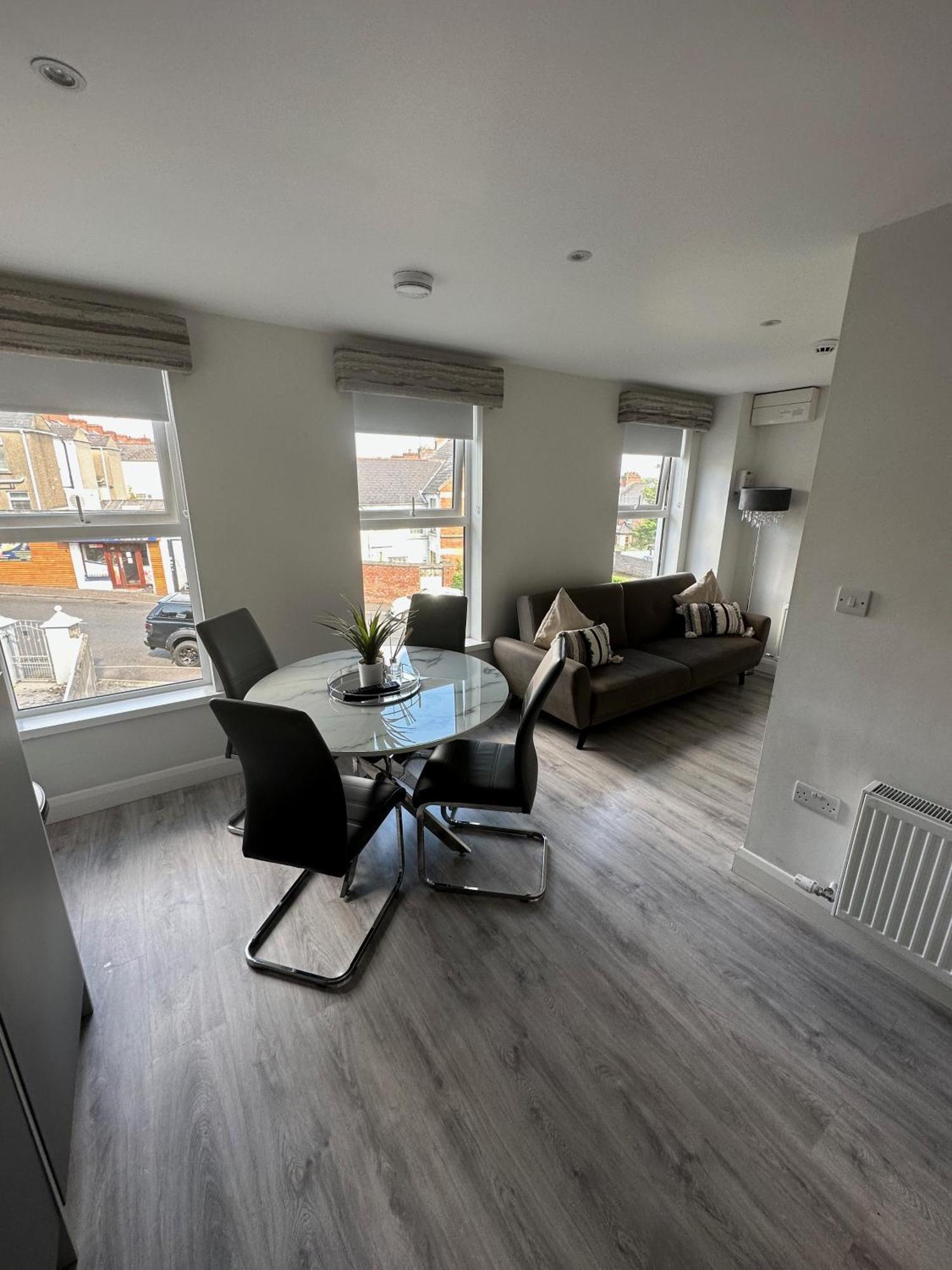Westland Suites - Stylish, Modern, Elegant, Central Apartments A Londonderry Luaran gambar